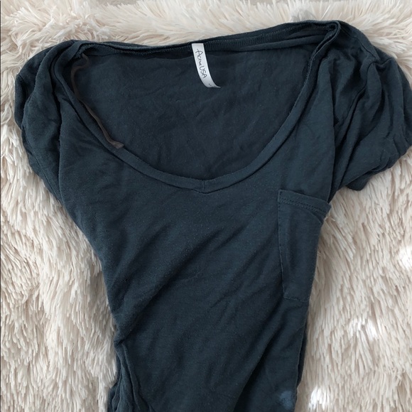 Active USA Tops - Pocket v neck t shirt